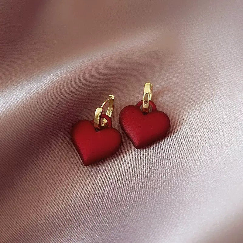 Pendientes de Corazón Colgante - Ligeros con Toque Retro, Regalo de Amor y Amistad