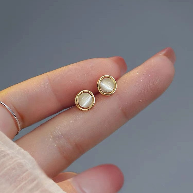 Pendientes de Plata 999 para Mujer – Con Piedra Ojo de Gato, Símbolo de Intuición y Equilibrio