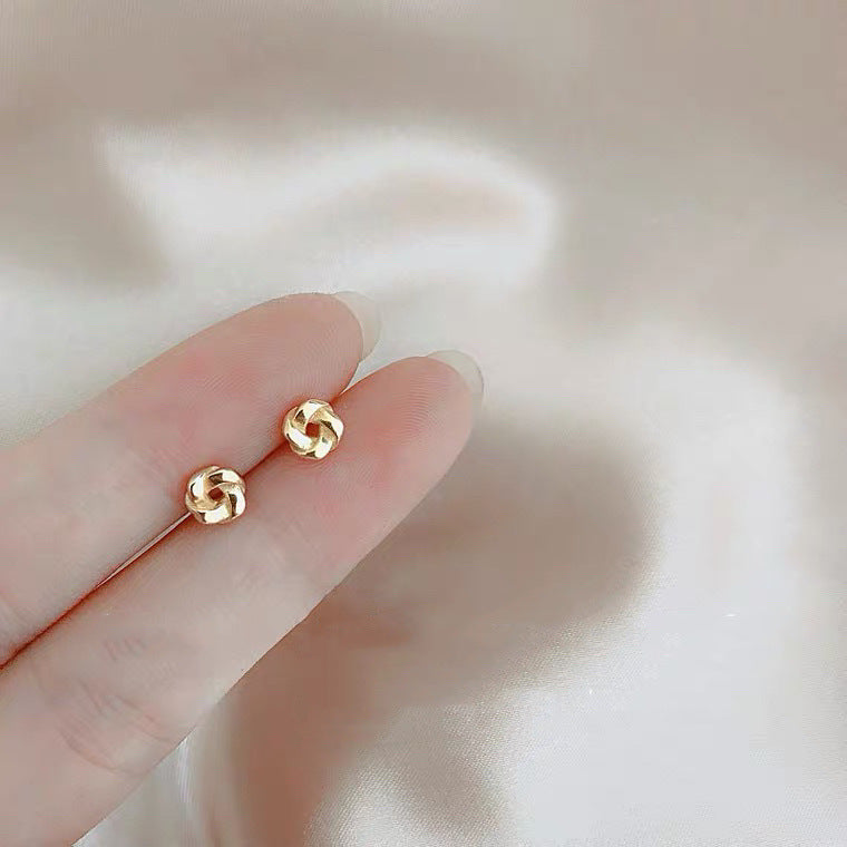 Pendientes Botón de plata 925: Diseño minimalista para niñas